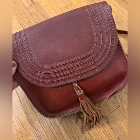 LUCKY BRAND Vintage Genuine Leather Crossbody Saddle Bag - Picture 3 of 8